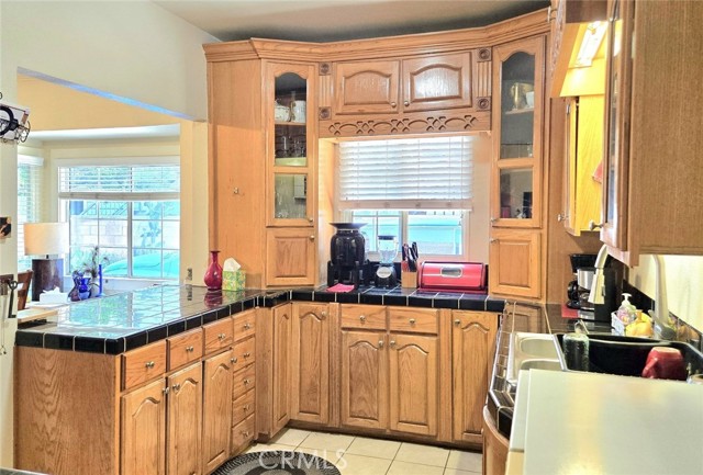 1121 Gladys Avenue, Long Beach CA: https://media.crmls.org/medias/2dfaae92-29de-4b7b-aa97-86447f03ed98.jpg