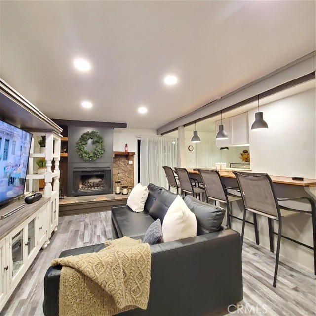 Detail Gallery Image 3 of 16 For 720 W Big Bear Bld, Big Bear City,  CA 92314 - 2 Beds | 2 Baths