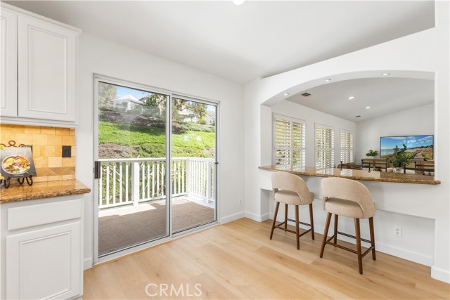 Image 9 of 38 For 16 Woodsong  