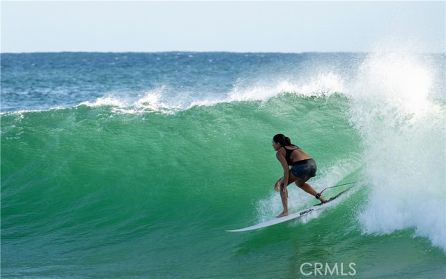200 Pacific Coast, Huntington Beach CA: https://media.crmls.org/medias/2dfe1781-694c-49f9-81e9-a930b1955b3b.jpg