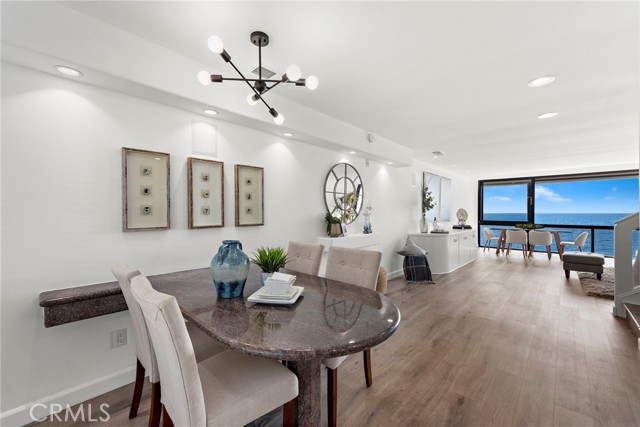 89 Blue Lagoon Villa, Laguna Beach CA: https://media.crmls.org/medias/2dfec0cc-b220-4465-9b2a-e7ff202d061a.jpg