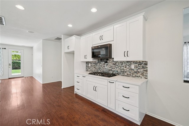 Detail Gallery Image 7 of 49 For 32101 Daisy Dr, Winchester,  CA 92596 - 4 Beds | 3 Baths