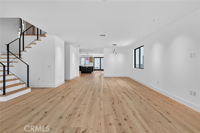 Detail Gallery Image 4 of 50 For 1011 S Prospect Ave, Redondo Beach,  CA 90277 - – Beds | – Baths
