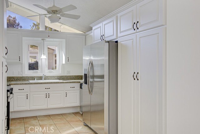 Detail Gallery Image 10 of 61 For 694 Avenida Sevilla a,  Laguna Woods,  CA 92637 - 2 Beds | 1/1 Baths