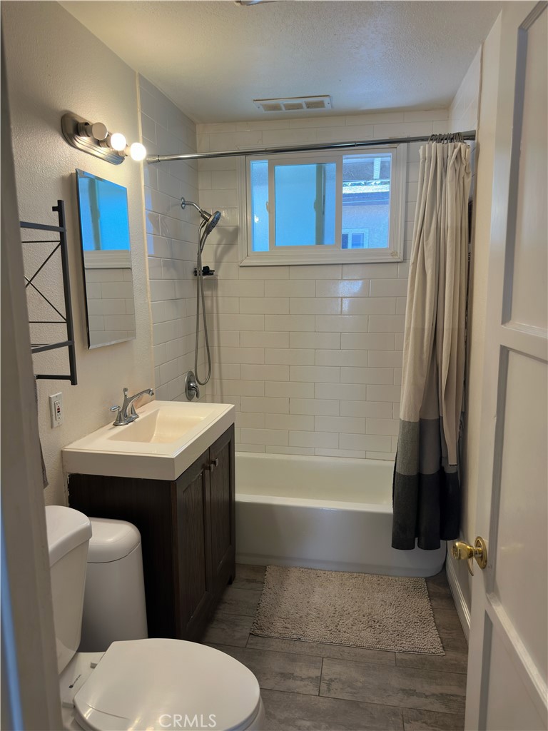 2e01f870 A5a9 42fc 877d 49e855ae9985