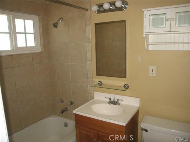 Detail Gallery Image 30 of 33 For 450 Saint Augustine Ave, Claremont,  CA 91711 - 3 Beds | 2 Baths