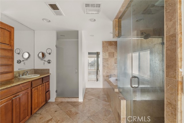 7206 Crest Road, Rancho Palos Verdes CA: https://media.crmls.org/medias/2e029c16-a9f2-4bb3-9072-2108e4e7c258.jpg