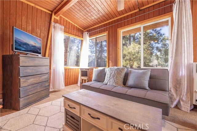 Detail Gallery Image 21 of 34 For 337 W Sherwood Bld, Big Bear City,  CA 92314 - 2 Beds | 1/1 Baths