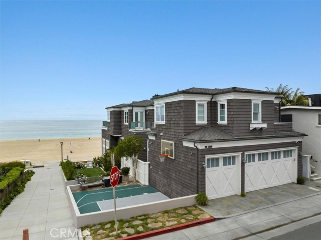 Detail Gallery Image 2 of 62 For 300 the Strand, Manhattan Beach,  CA 90266 - 4 Beds | 7/2 Baths
