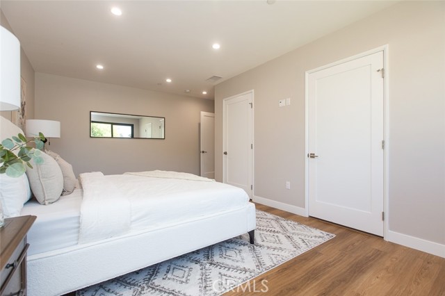 Detail Gallery Image 14 of 33 For 3682 Harriman Ave #2,  El Sereno,  CA 90032 - 3 Beds | 3/1 Baths