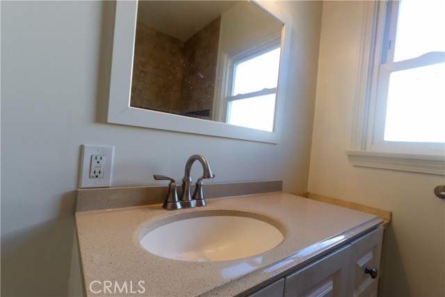 Detail Gallery Image 17 of 31 For 10556 Haledon, Downey,  CA 90241 - 3 Beds | 3 Baths