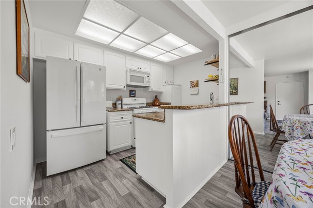 Detail Gallery Image 6 of 27 For 16404 Leffingwell Rd. Unit 37, Whittier,  CA 90603 - 2 Beds | 2 Baths