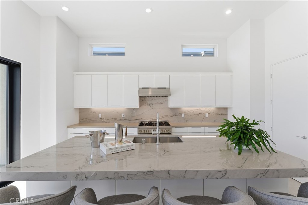 MLS #OC25255212 image #4