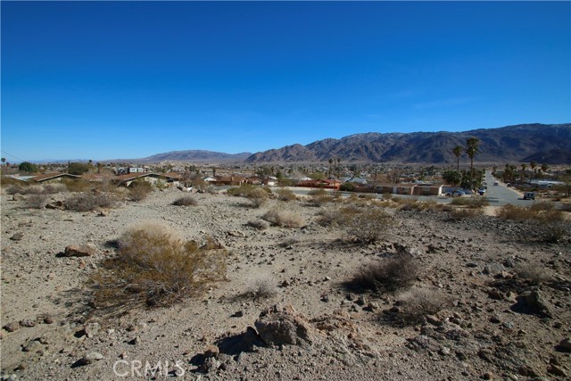 Detail Gallery Image 6 of 15 For 1 Sunny Slope Dr, Twentynine Palms,  CA 92277 - – Beds | – Baths