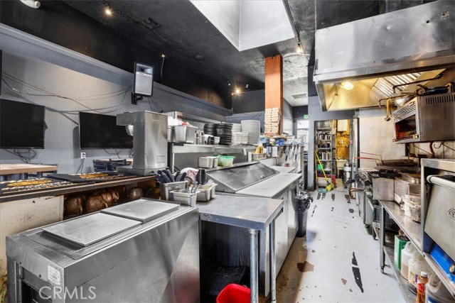 4133 Anaheim Street, Long Beach CA: https://media.crmls.org/medias/2e05de95-cb3f-4ec0-ad83-c14e31a8103e.jpg