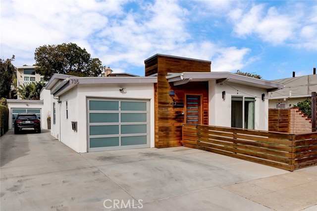 733 30th Street, Hermosa Beach, California 90254, 4 Bedrooms Bedrooms, ,Residential,Sold,30th,SB22248062