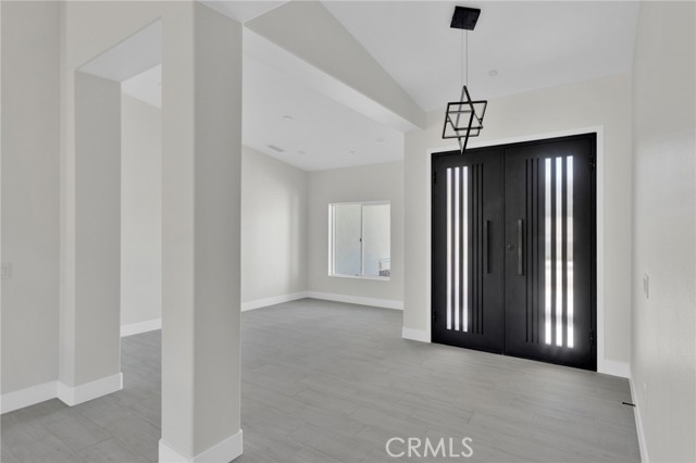 Detail Gallery Image 6 of 50 For 16339 Rimrock Rd. Rd, Apple Valley,  CA 92307 - 4 Beds | 3/1 Baths