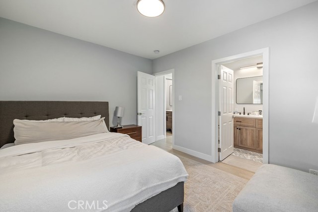 Detail Gallery Image 12 of 31 For 800 W 101 St, Los Angeles,  CA 90044 - 4 Beds | 2/1 Baths