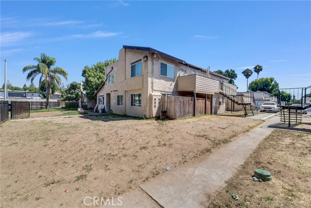 Detail Gallery Image 2 of 22 For 1073 N Vista Ave, Rialto,  CA 92376 - – Beds | – Baths