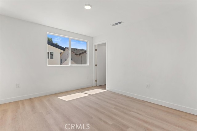 Detail Gallery Image 31 of 45 For 703 W 80th St, Los Angeles,  CA 90044 - 4 Beds | 4 Baths