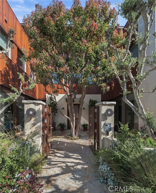 Beautiful entry courtyard