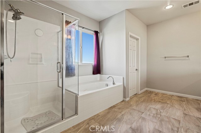 20556 Suzie Lane, Saugus CA: https://media.crmls.org/medias/2e09f6cb-3b35-49d5-be8a-4dd47dcb52f0.jpg