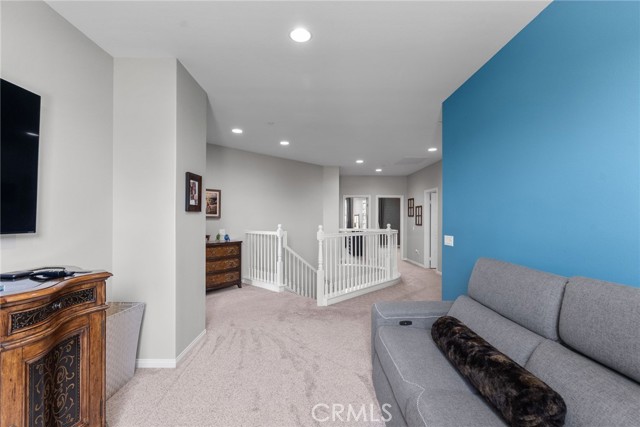 19512 Griffith Drive, Saugus CA: https://media.crmls.org/medias/2e0af389-c444-4ff8-98de-409246751ae2.jpg