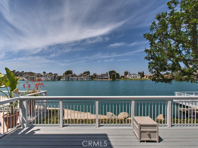 Detail Gallery Image 22 of 29 For 65 Lakeshore #13,  Irvine,  CA 92604 - 4 Beds | 3 Baths