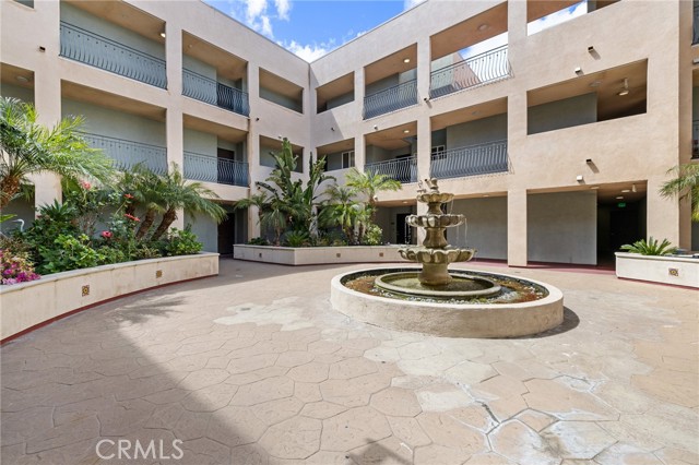 Detail Gallery Image 22 of 31 For 13951 Sherman Way #301,  Van Nuys,  CA 91405 - 2 Beds | 2 Baths