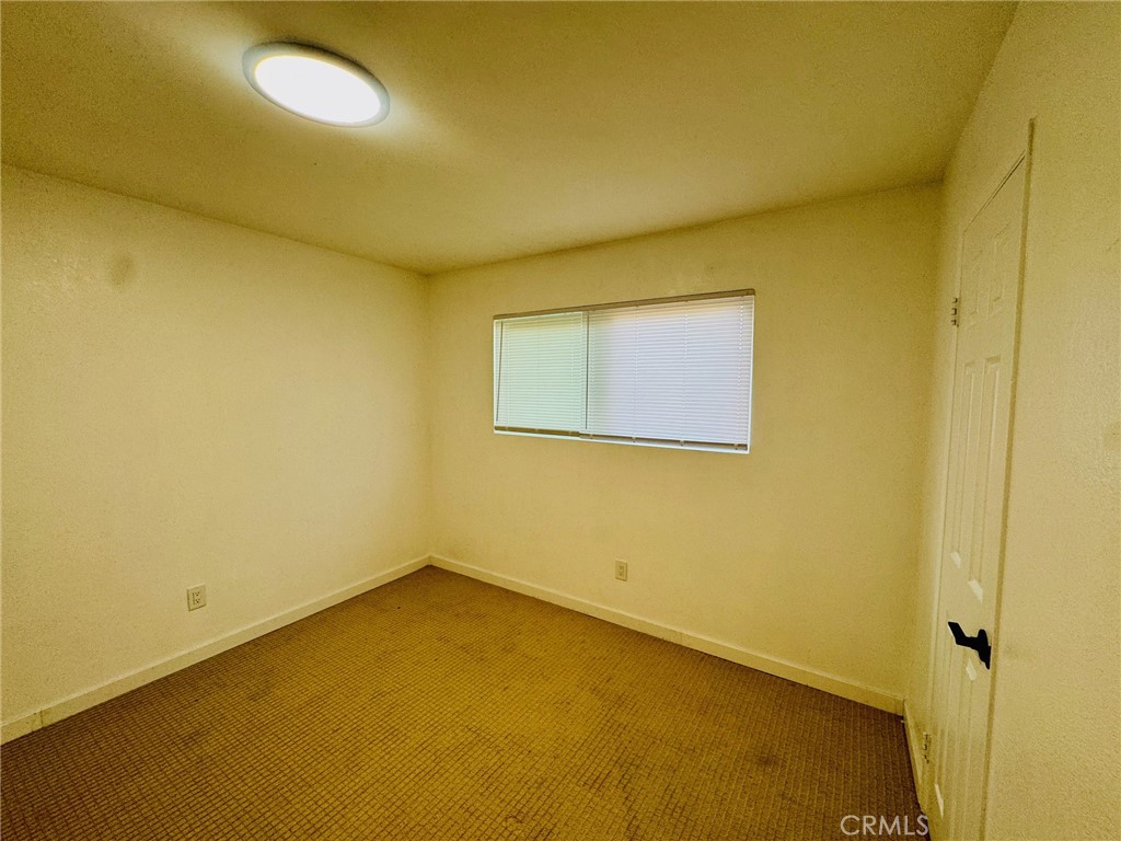 https://media.crmls.org/medias/2e0c23a3-3cc2-4022-aea1-a2ba01875fdb.jpg?preset=X-Large