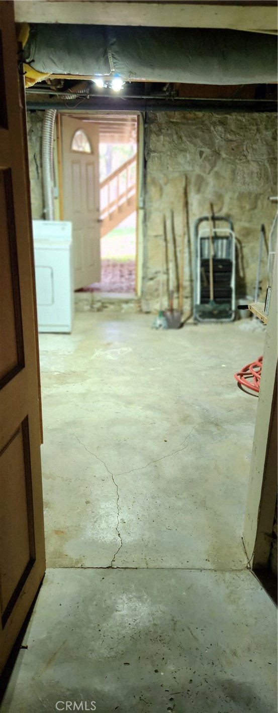 https://media.crmls.org/medias/2e0c7130-2ee7-4912-a21b-97f5f1fdf3fd.jpg?preset=X-Large