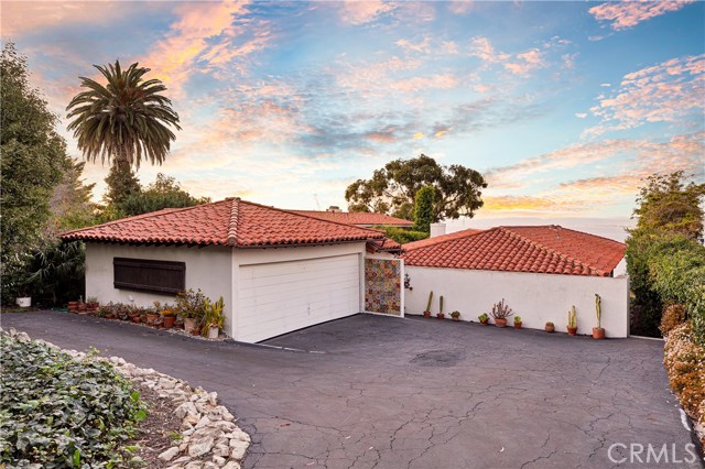 585 Via del Monte, Palos Verdes Estates, California 90274, 3 Bedrooms Bedrooms, ,2 BathroomsBathrooms,Residential,Sold,Via del Monte,PV22020081
