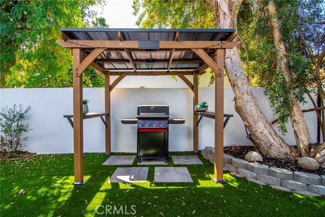 17420 Collins Street photo 33