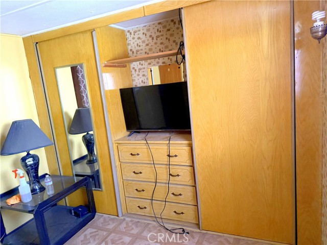 Detail Gallery Image 36 of 38 For 185 N Eucalyptus #53,  Rialto,  CA 92376 - 2 Beds | 1 Baths