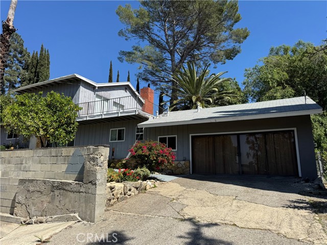 4922 Lowell Avenue, Glendale CA: https://media.crmls.org/medias/2e0f28b7-a754-4477-b663-91a2c268d5b6.jpg