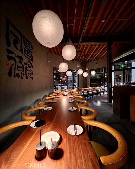 806 E Third Street, Los Angeles CA: https://media.crmls.org/medias/2e0fad42-2016-44bd-8cb0-d7739c579651.jpg