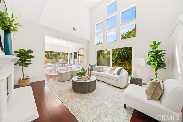 32 Belcanto, Irvine CA: https://media.crmls.org/medias/2e11779d-5259-45a1-8f74-91765eade4e7.jpg