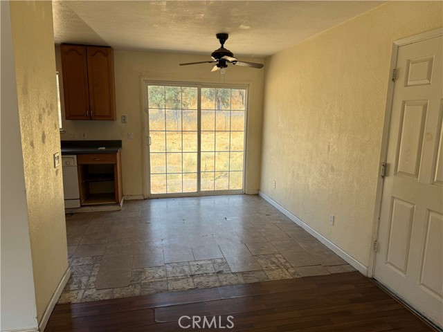 Detail Gallery Image 4 of 7 For 15474 Highlands Harbor Rd, Clearlake,  CA 95422 - 2 Beds | 1 Baths