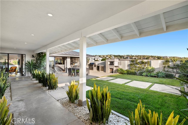 Detail Gallery Image 37 of 39 For 4000 Topside Ln, Corona Del Mar,  CA 92625 - 4 Beds | 2/1 Baths