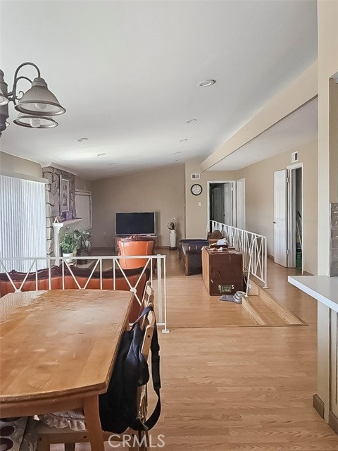 Detail Gallery Image 2 of 5 For 5211 Fox Hills, Buena Park,  CA 90621 - 3 Beds | 2 Baths