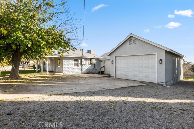 Detail Gallery Image 4 of 52 For 34789 Wildwood Canyon, Yucaipa,  CA 92399 - 2 Beds | 1 Baths