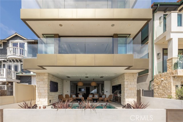 716 The Strand, Manhattan Beach CA: https://media.crmls.org/medias/2e137acf-5882-4329-9346-94ca2f49b515.jpg