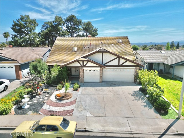 Detail Gallery Image 2 of 33 For 24107 Forsyte St, Moreno Valley,  CA 92557 - 5 Beds | 3 Baths