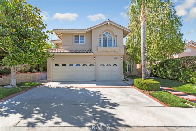 Detail Gallery Image 7 of 38 For 29347 Canyon Rim Pl, Canyon Country,  CA 91387 - 6 Beds | 3 Baths