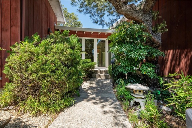3288 Velma Drive, Los Angeles CA: https://media.crmls.org/medias/2e1588a9-1676-4684-b96b-6f8e2824b91e.jpg