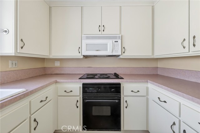 Detail Gallery Image 21 of 49 For 22102 Padova, Laguna Hills,  CA 92653 - 4 Beds | 2 Baths