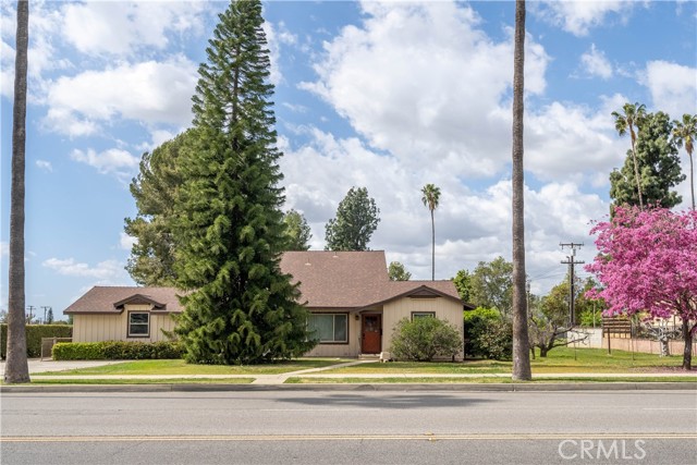 605 N Lark Ellen Ave, West Covina, CA 91791