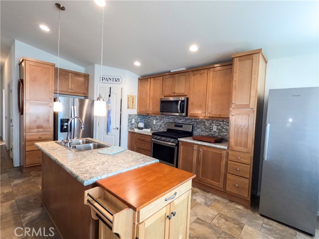 Detail Gallery Image 12 of 37 For 3500 Buchanan St #50,  Riverside,  CA 92503 - 3 Beds | 2 Baths