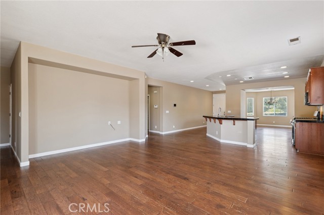 Detail Gallery Image 9 of 33 For 1531 Dome Ave, Madera,  CA 93638 - 4 Beds | 2 Baths