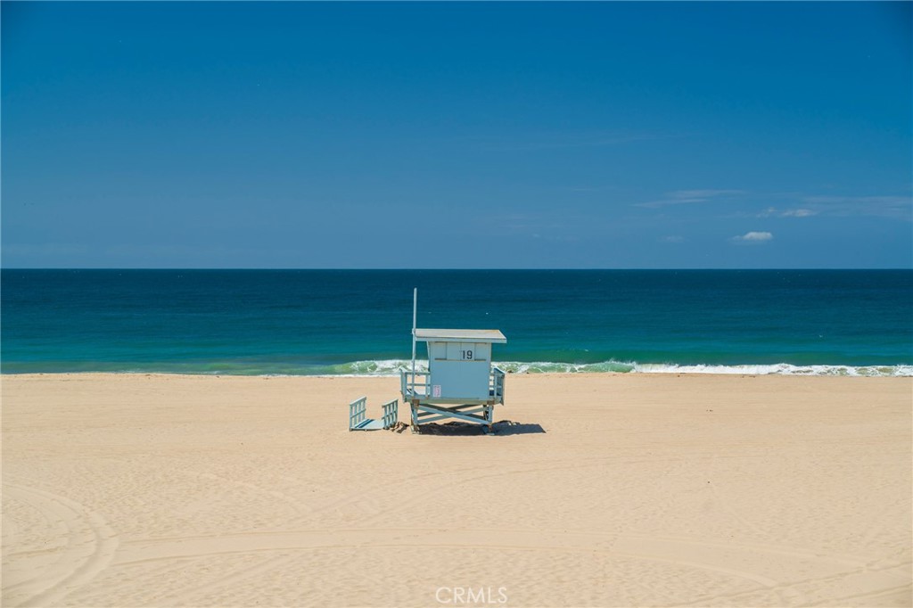 https://media.crmls.org/medias/2e167023-540d-4218-9c93-8868d90533d0.jpg?preset=X-Large